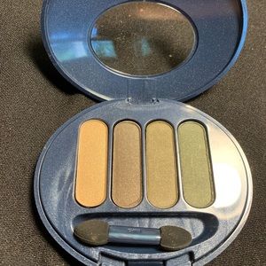 Avon eyeshadow quad new